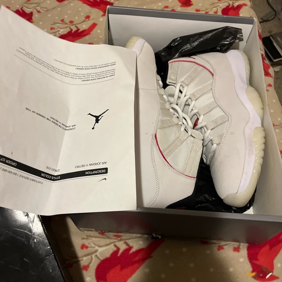 Size 11.5 Jordan 11 - Picture 1 of 1